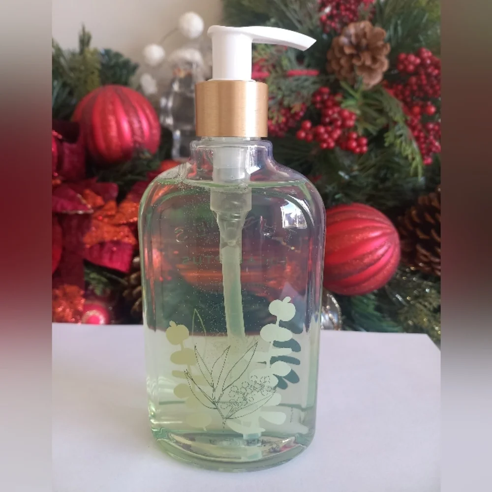 Thymes Body Wash with Pump - Eucalyptus, 9.25 fl oz